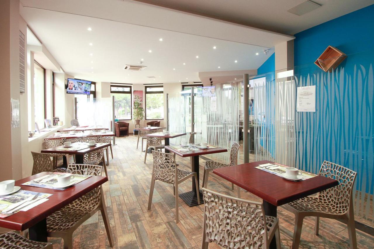Hotel La Couronne Marmande Exterior photo